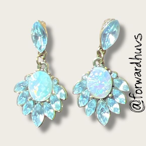 Vintage Pink Opalescent & Clear Rhinestone Fan Earrings - Picture 8 of 10